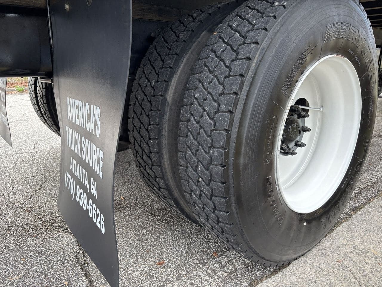 2019 Freightliner M2106 image 17