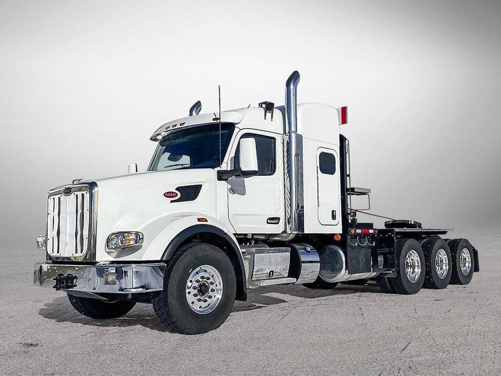 2024 Peterbilt 567 image 1