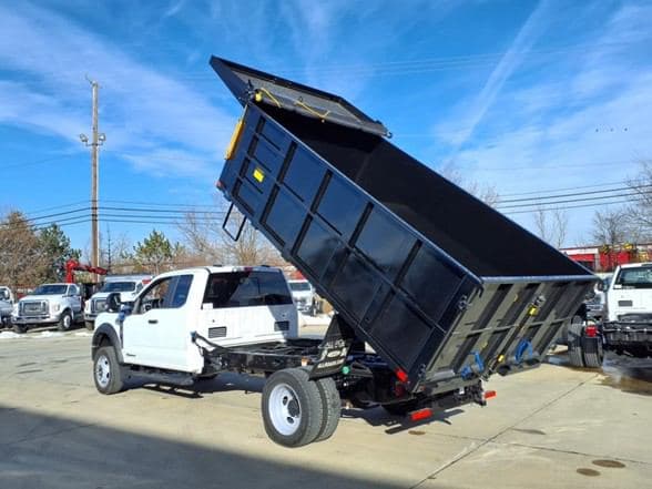 2024 Ford F550 SD image 6