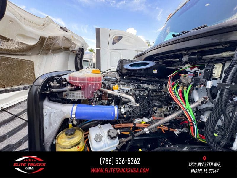 2022 Freightliner Cascadia 126 image 36