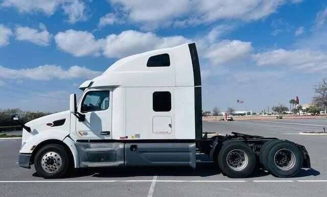 2021 Peterbilt 579 image 3