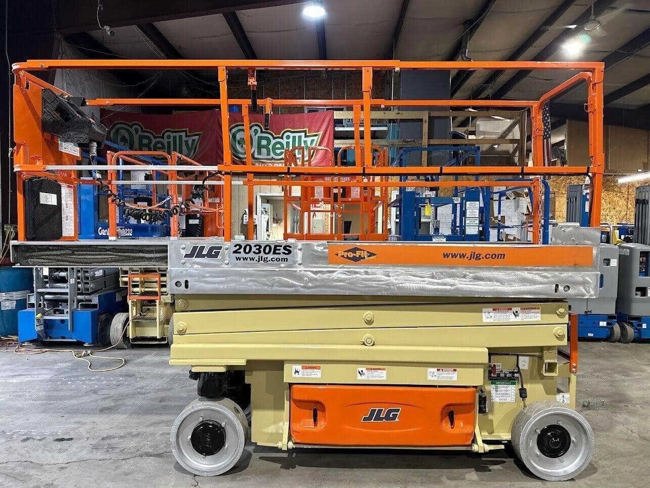 2015 JLG 2030ES image 12