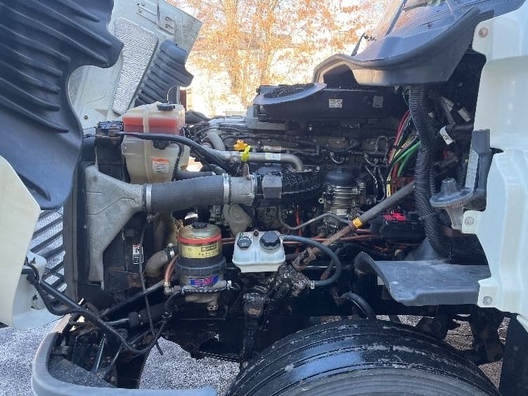 Used 2018 Freightliner Conventional - Day Cab, Tractor - CASCADIA 125 image 14