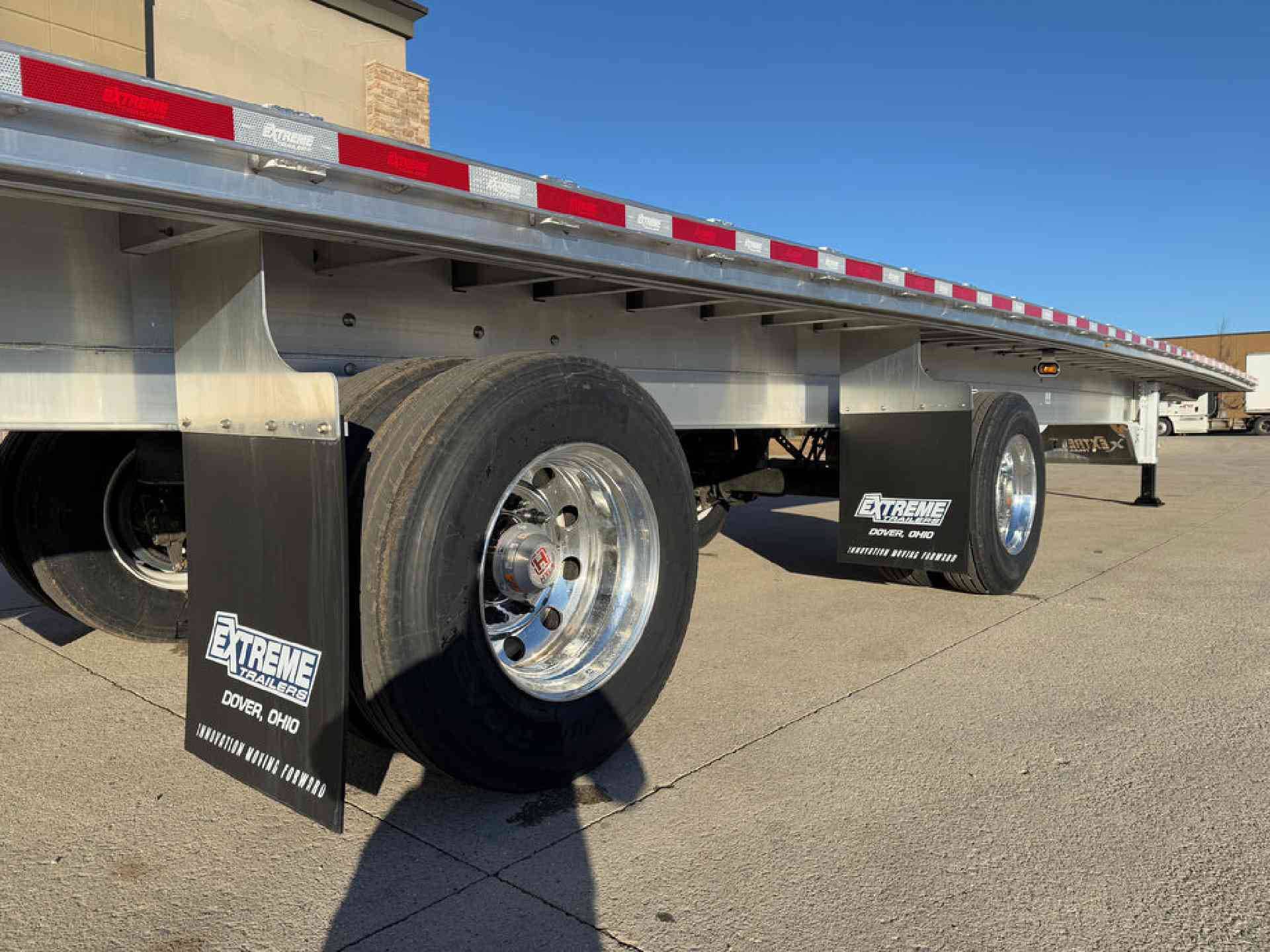 2027 Extreme XP55 Flatbed 53’ image 4