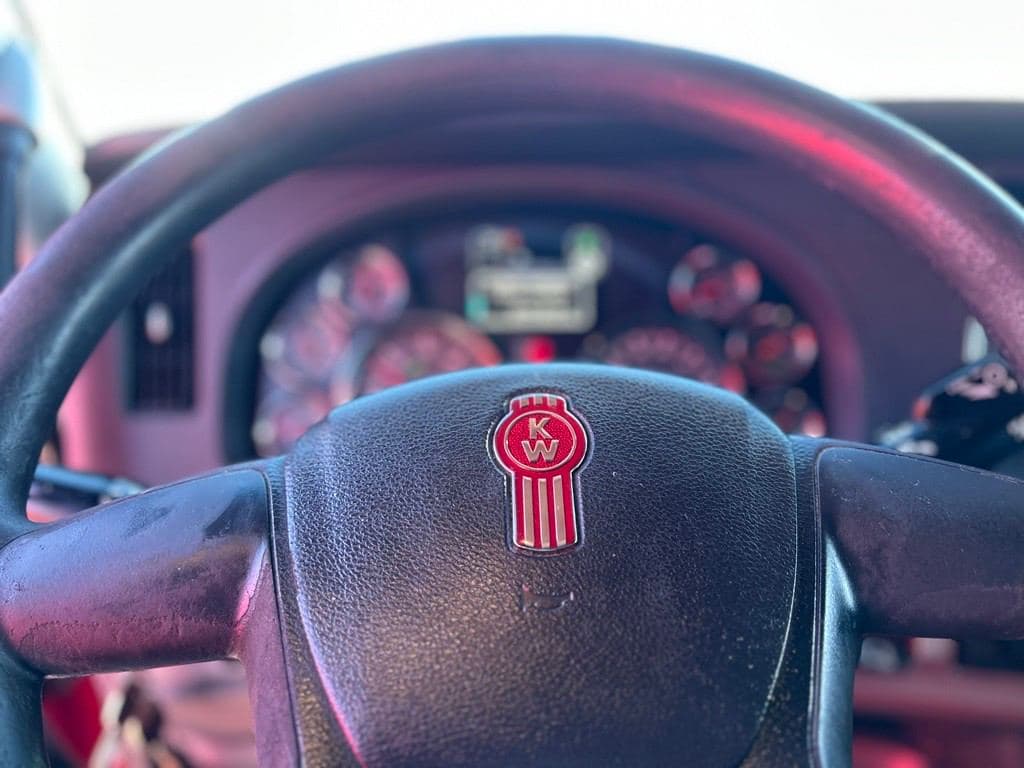 2021 Kenworth T680 STK#611619 image 13