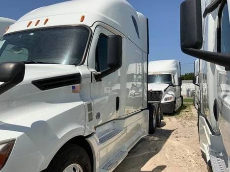 2020 Freightliner Cascadia image 6
