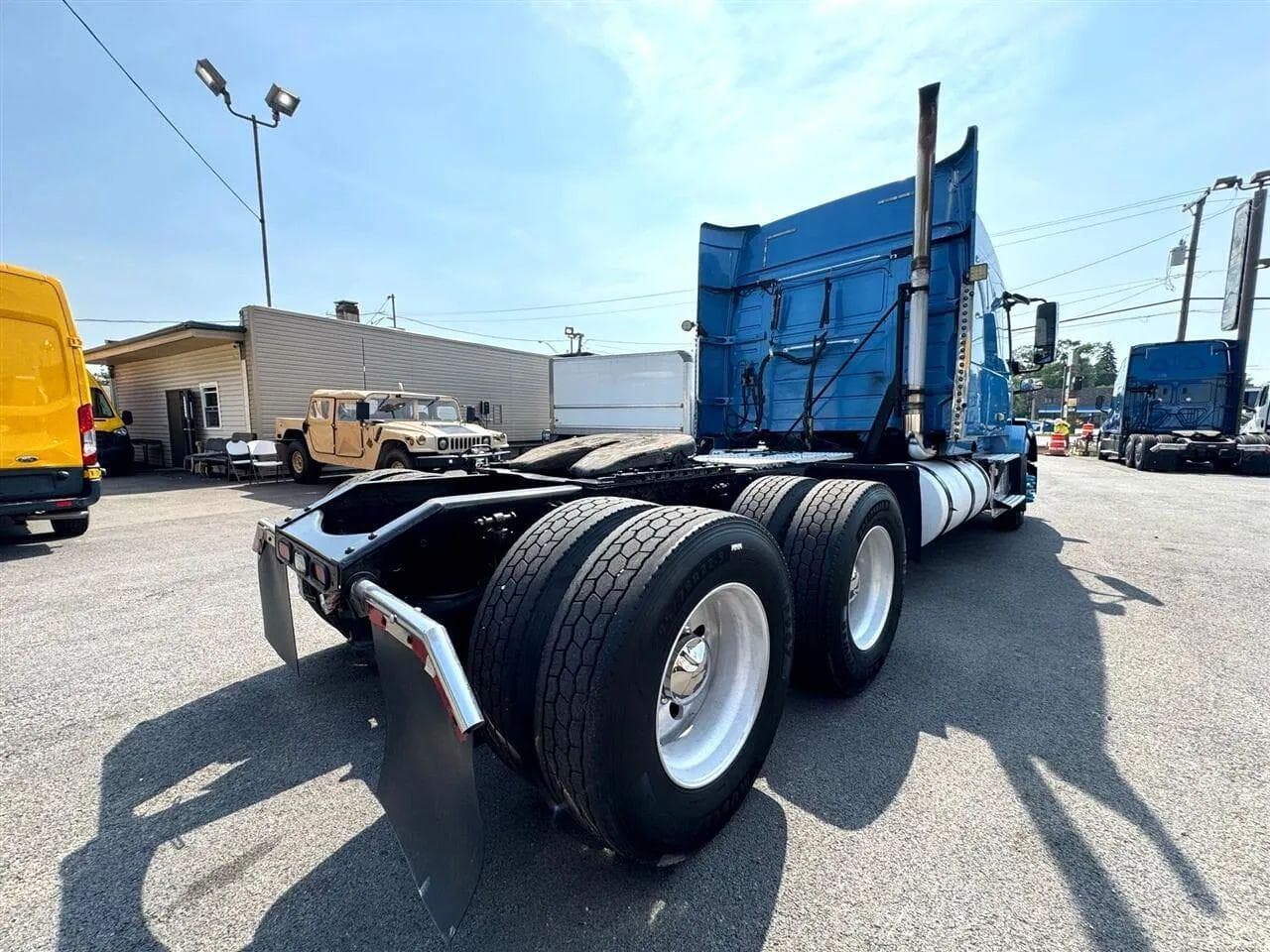2012 Volvo VNL image 38