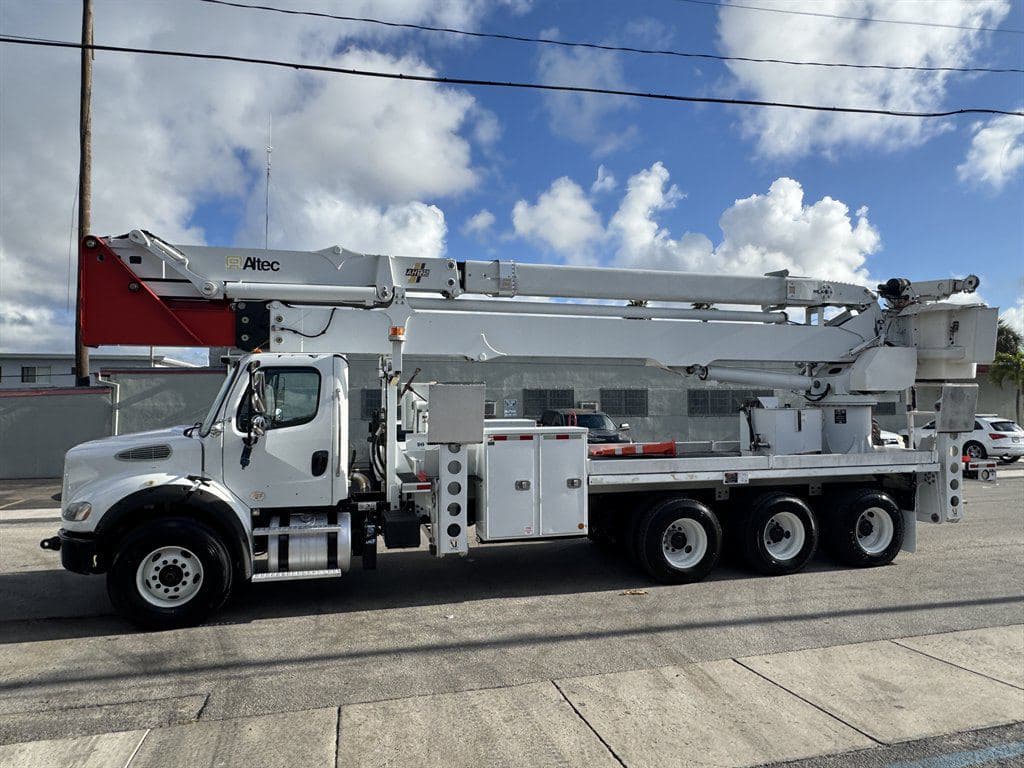 2015 Freightliner M2-112 image 6