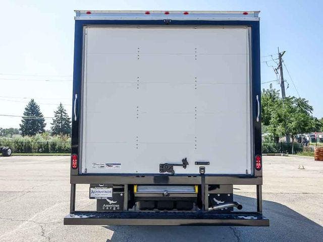 2026 Chevrolet Express 3500 Work Van Cutaway image 4