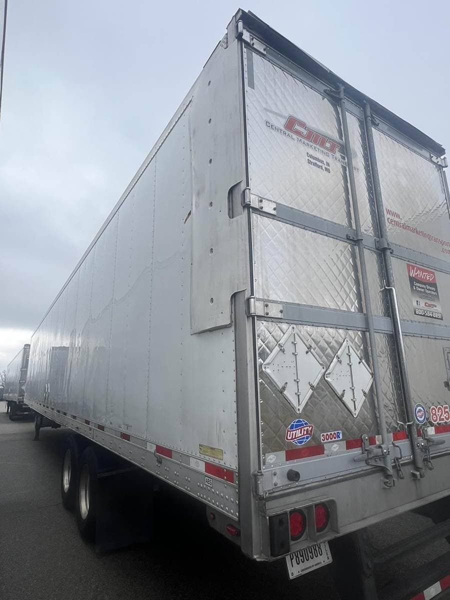 2022 Utility 3000R image 4