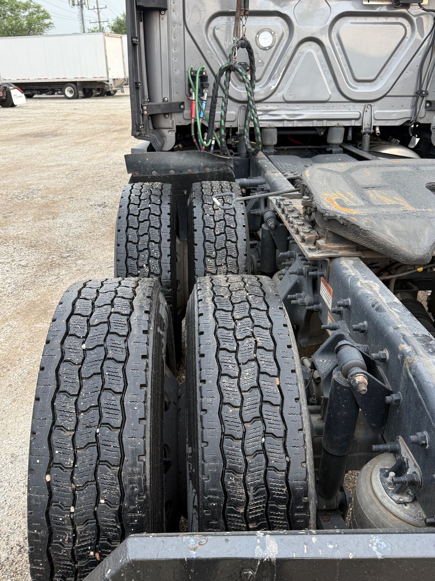 2022 Freightliner - 432k - 12k Hours - 455 HP image 13