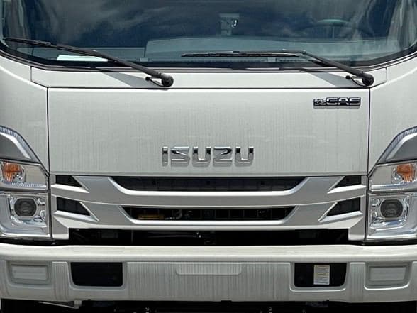 2024 Isuzu NRR image 5