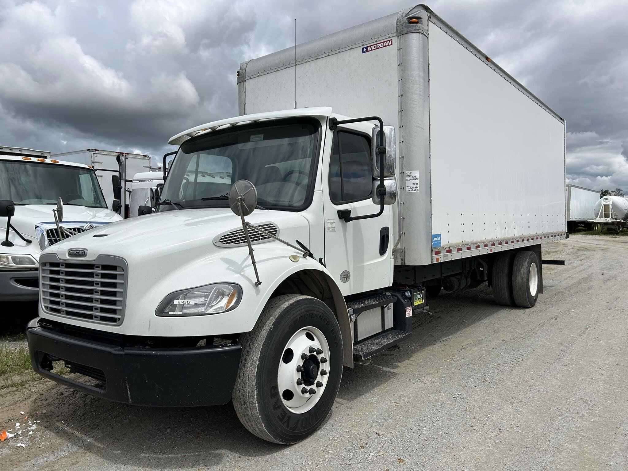 2019 Freightliner M2 image 1