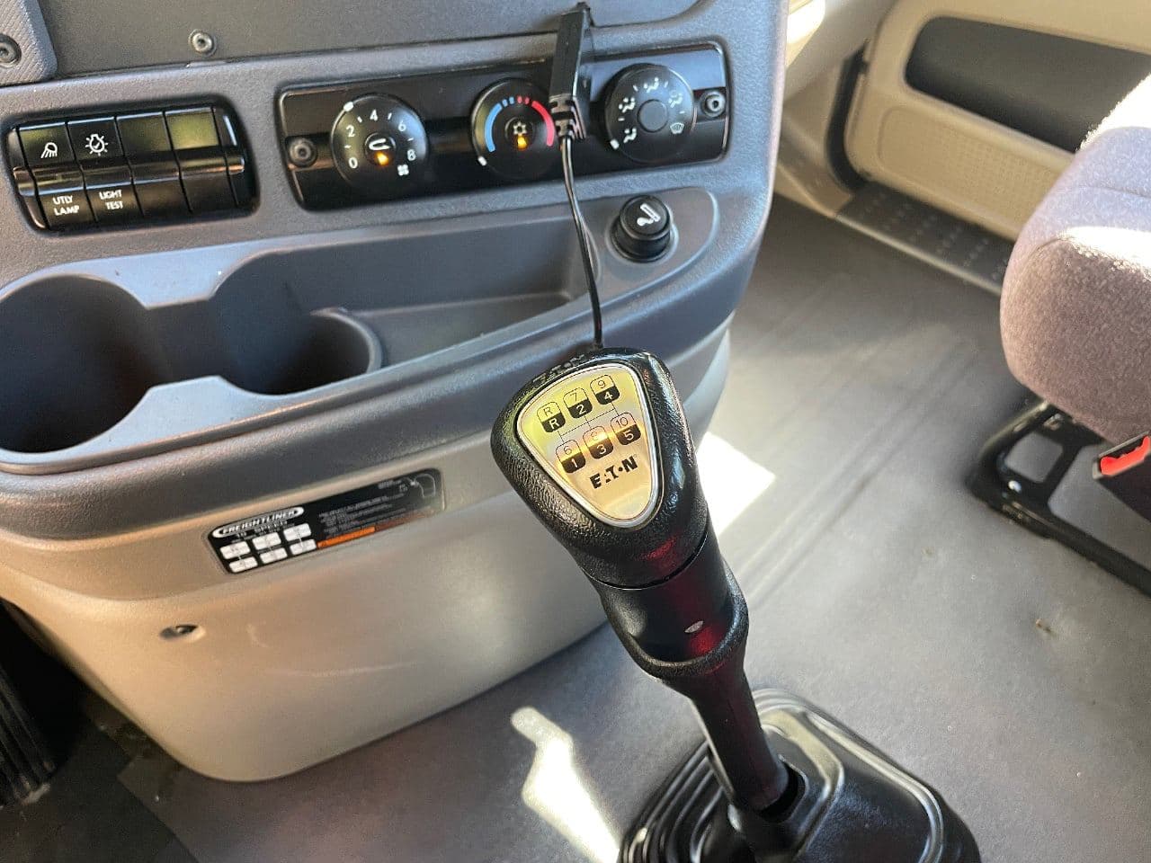 2019 Freightliner Cascadia 125 image 24