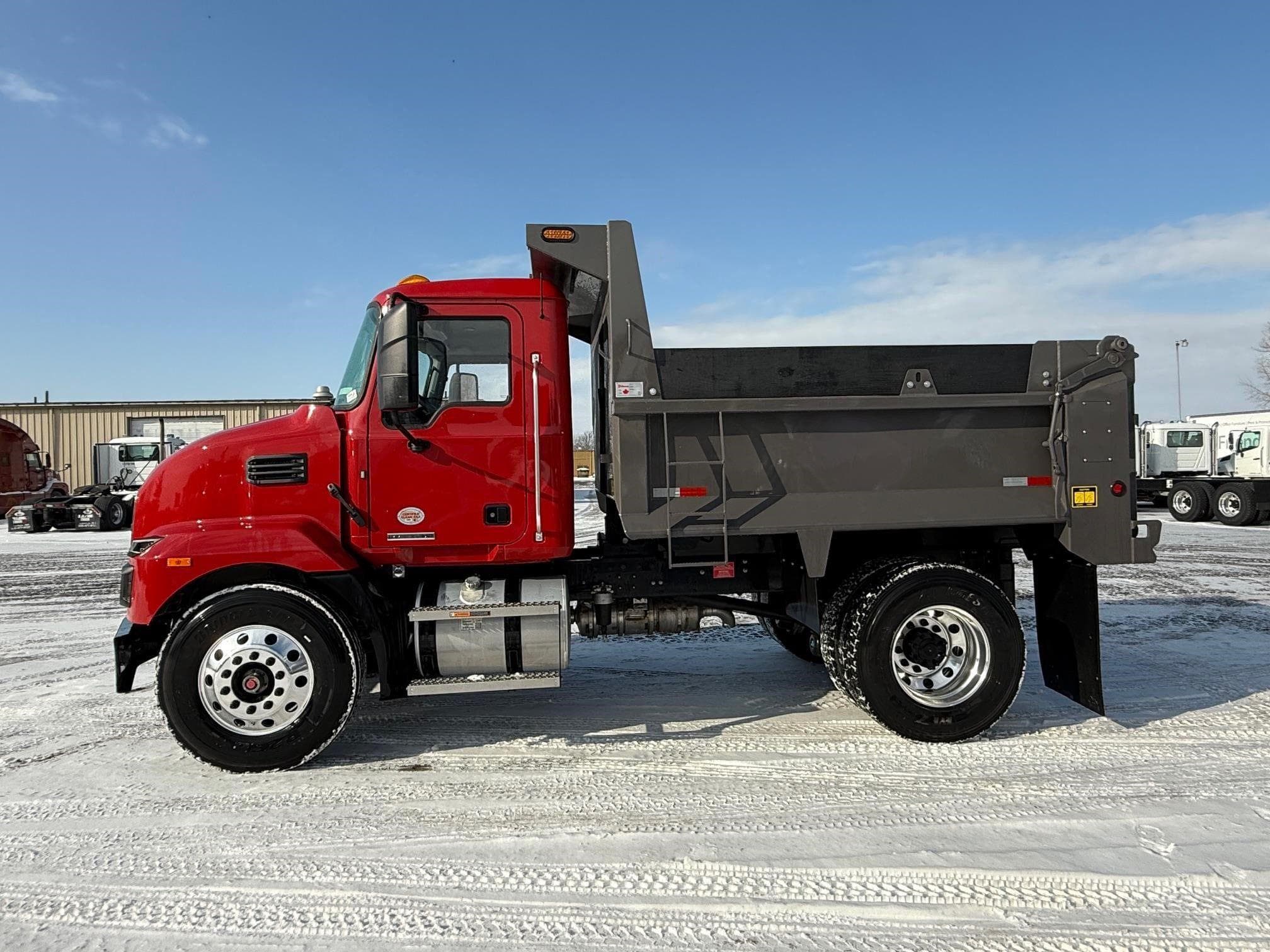 2026 MACK MD6 120583 image 2