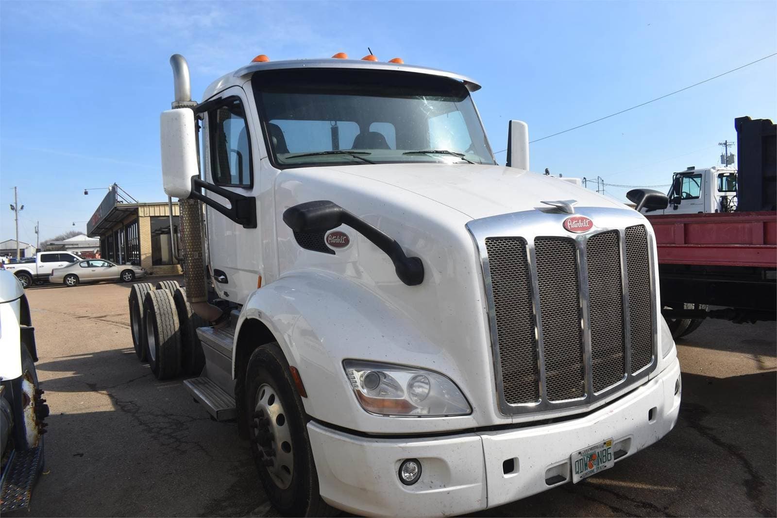 2019 Peterbilt 579 image 3
