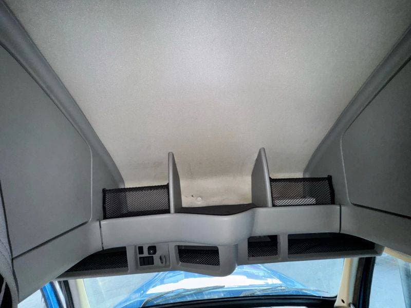 2020 Volvo VNL image 34