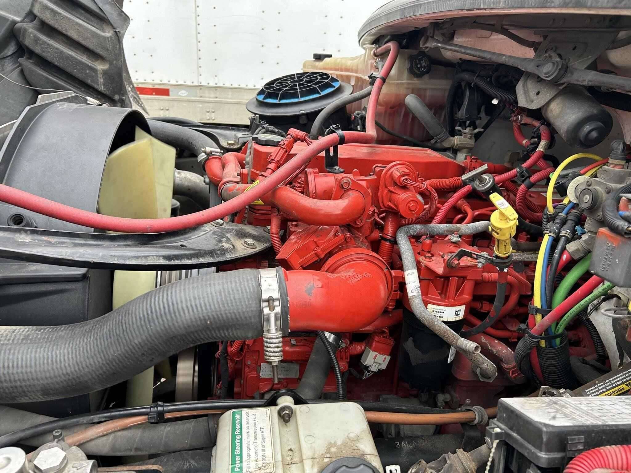 2018 Freightliner M2 image 7