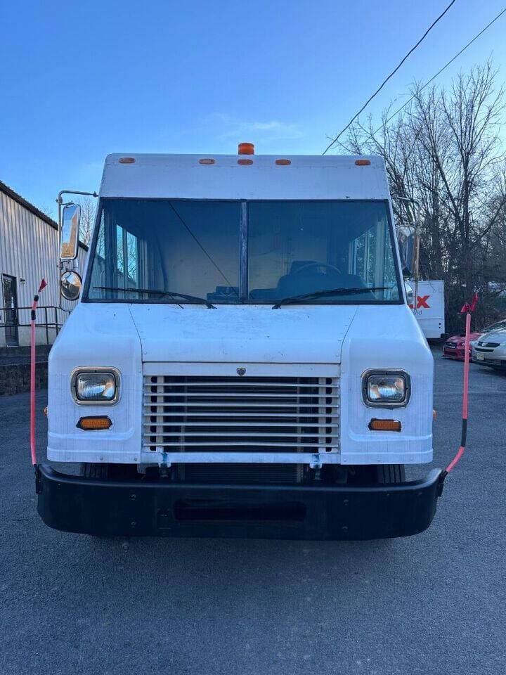 2010 Freightliner MT45 image 13