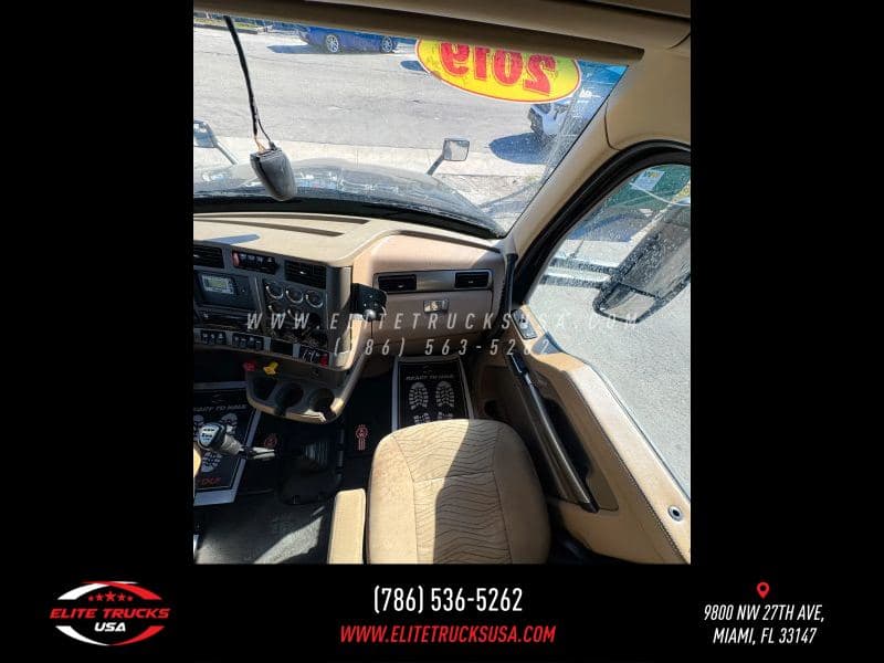 2019 Kenworth T600 image 17