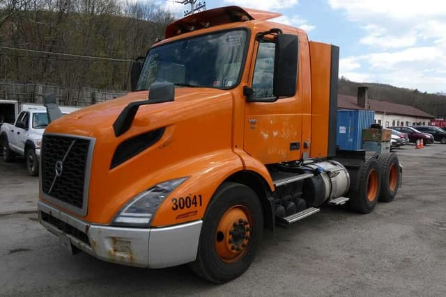 2019 Volvo VNR
