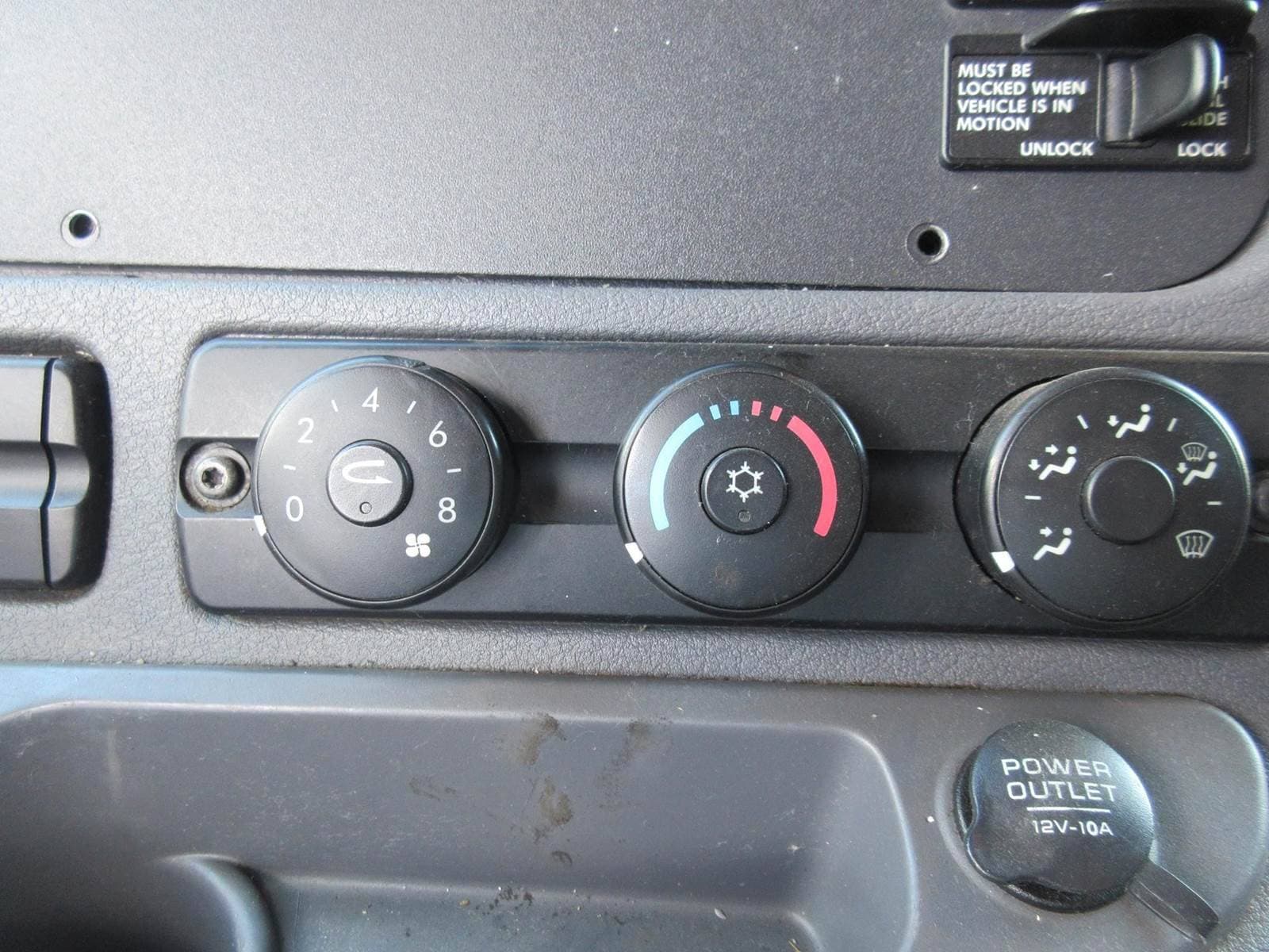 2018 Freightliner Cascadia 113 image 20