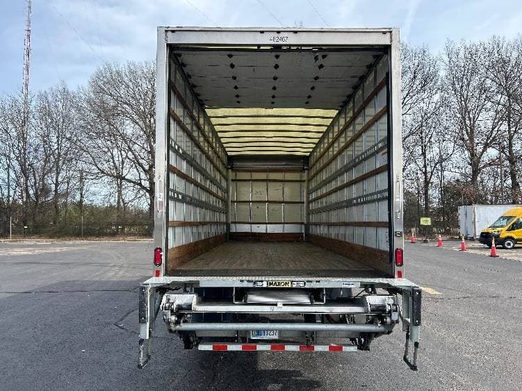 2022 International MV607 Box Truck - 220HP, 6 Speed Automatic, Roll up Door image 8