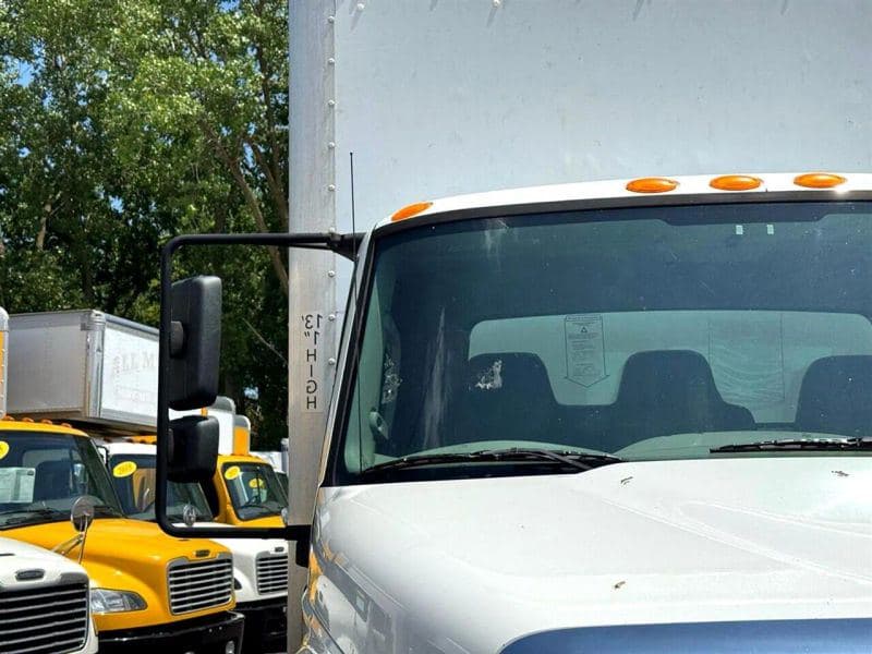 2019 International 4300 image 9