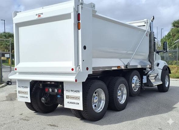 2026 Kenworth T880 image 5