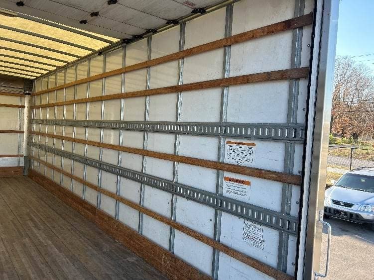 2022 International MV607 Box Truck - 220HP, 6 Speed Automatic, Roll up Door image 11