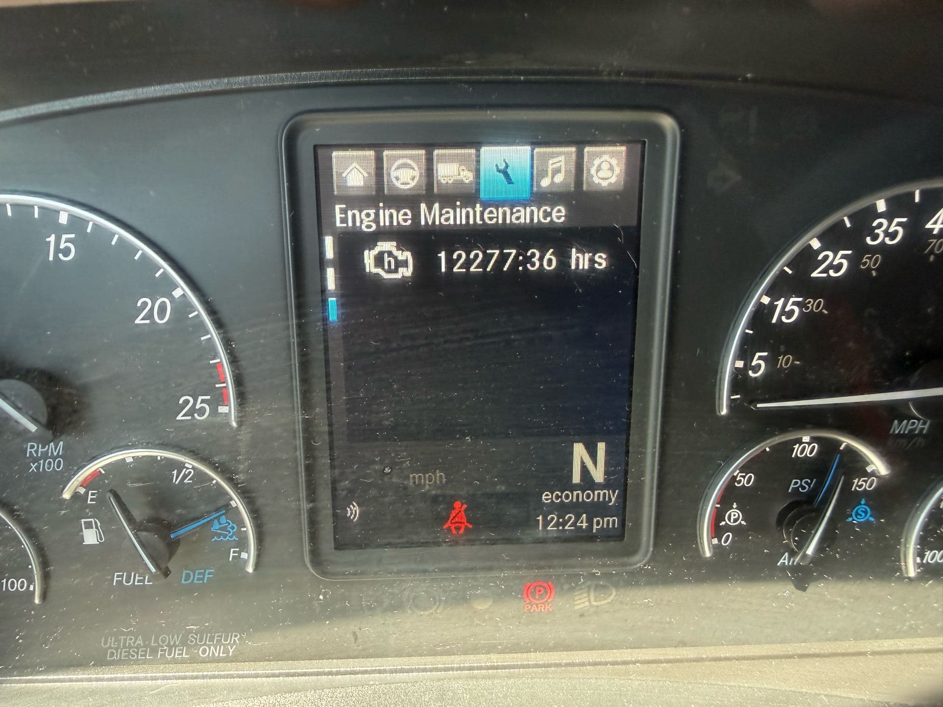 2022 Freightliner Cascadia 126 image 13