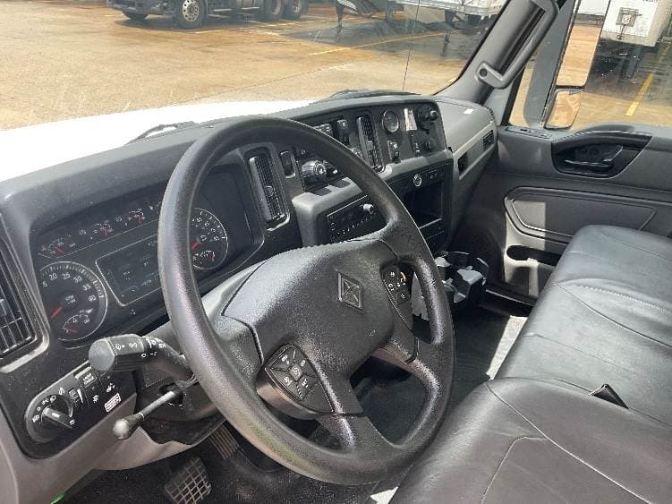 2022 International MV607 Box Truck - 220HP, 6 Speed Automatic, Roll up Door image 17