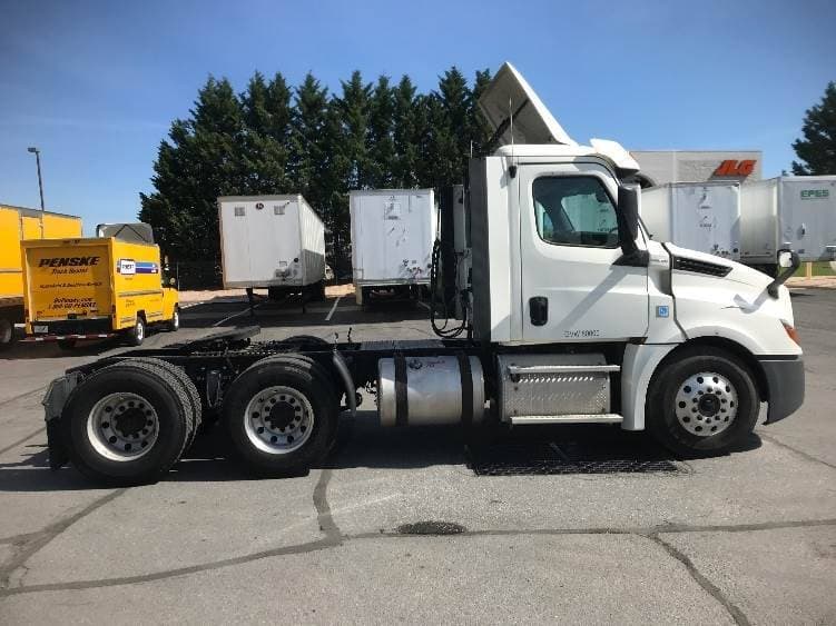 2018 Freightliner Cascadia image 7