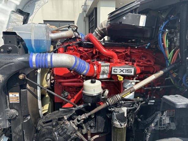 2021 Kenworth T680 image 8