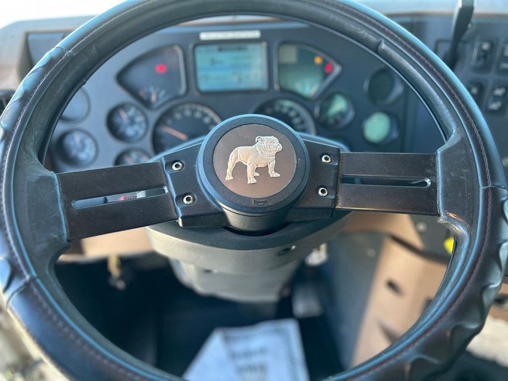 2016 Mack GU (Granite) image 7