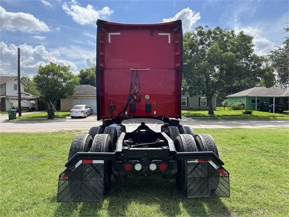 2018 Kenworth T680 image 4