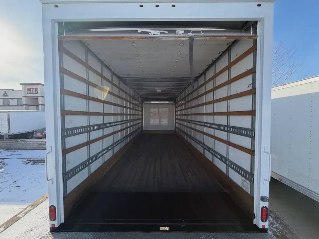 Used 2024 INTERNATIONAL Box Truck - Straight Truck, Moving Van, Expeditor-Hotshot - MV607 For Sale image 5