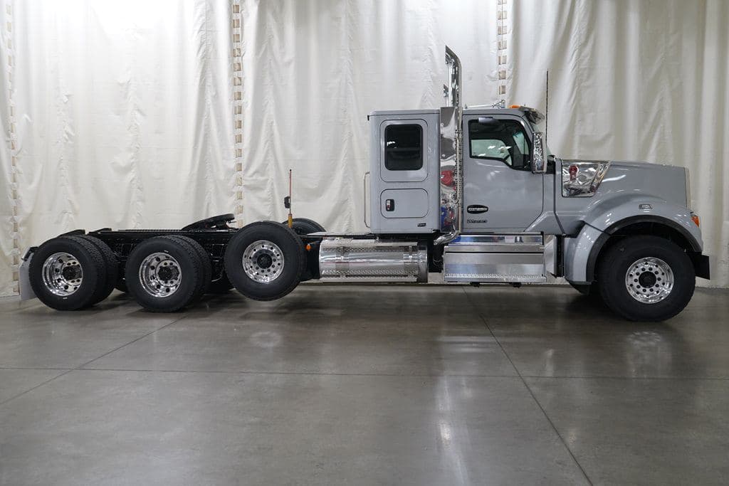 New 2027 KENWORTH W990 image 6