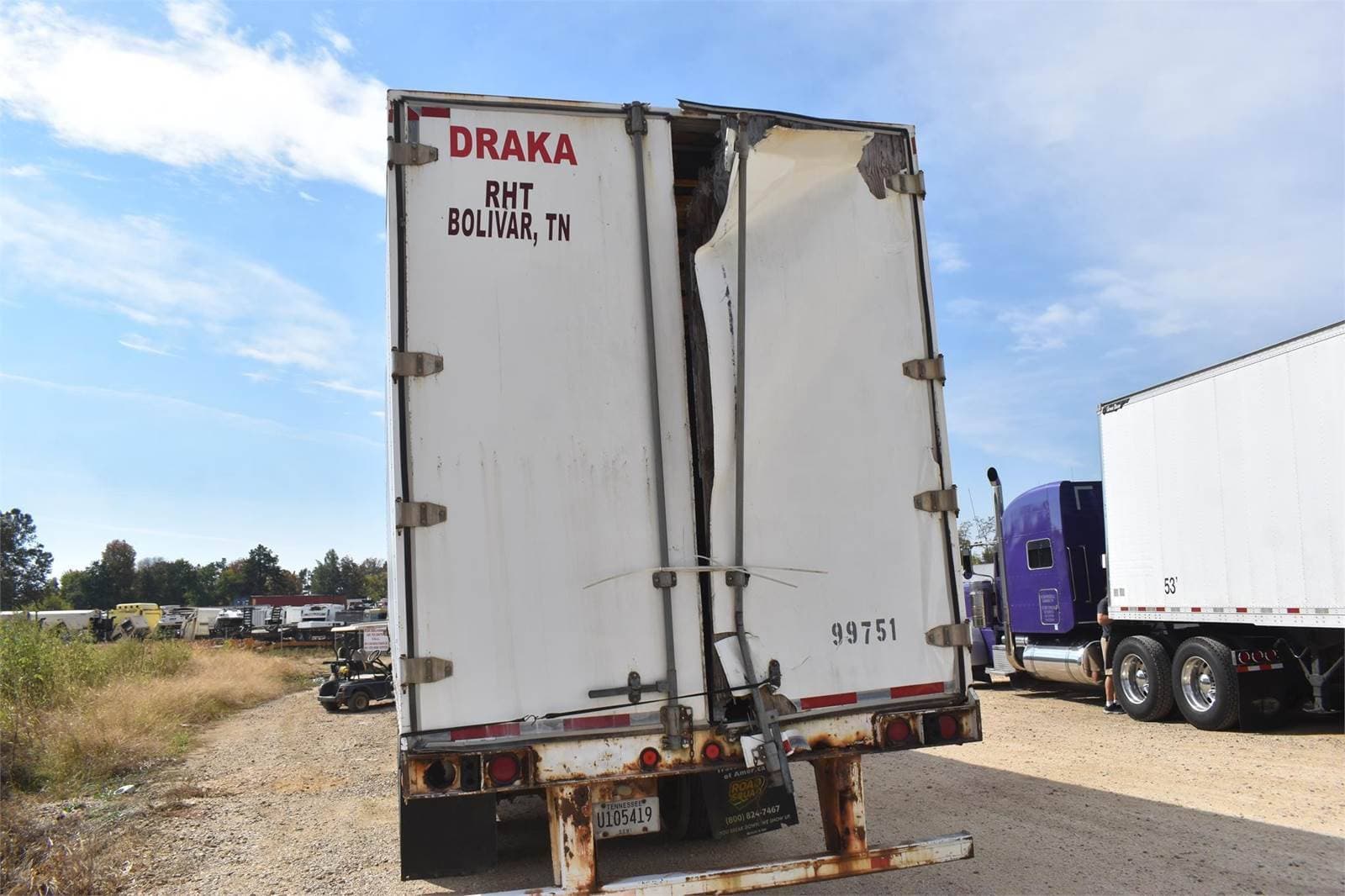 1999 Great Dane 53 ft Dry Van Trailer - Swing Door, Air Ride, Sliding Axle image 3