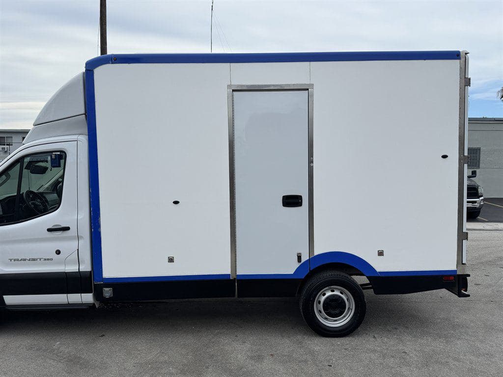 2023 Ford Transit T-350 image 7