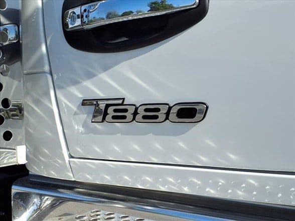 2026 Kenworth T880 image 10