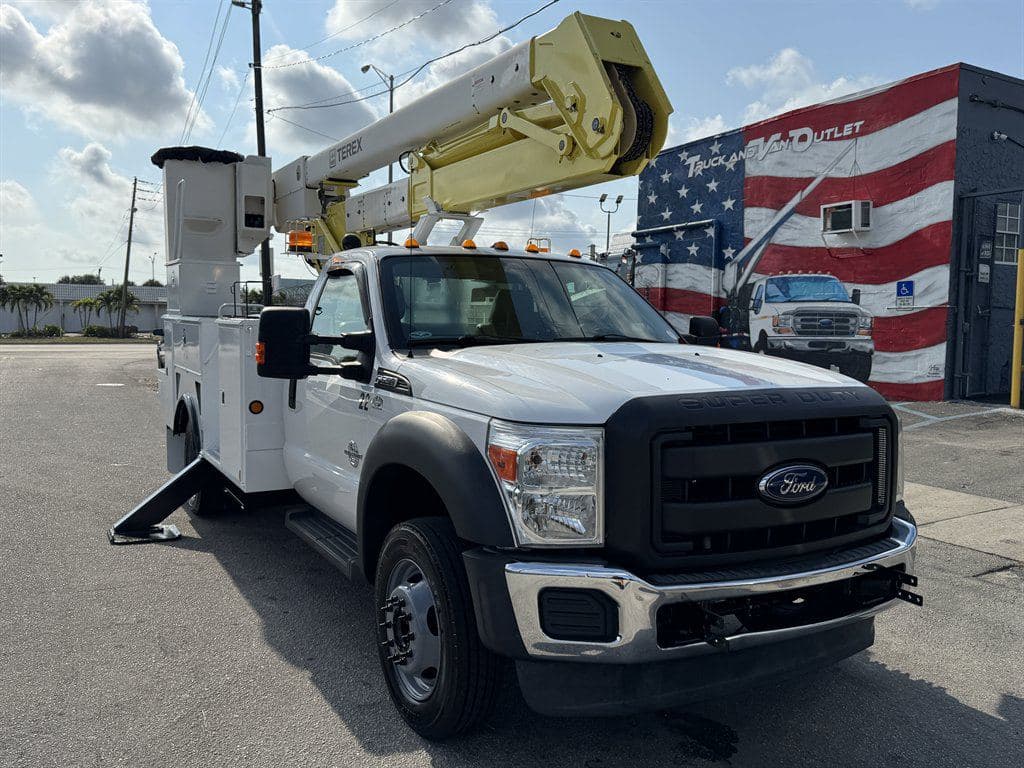 2016 Ford F550 image 68