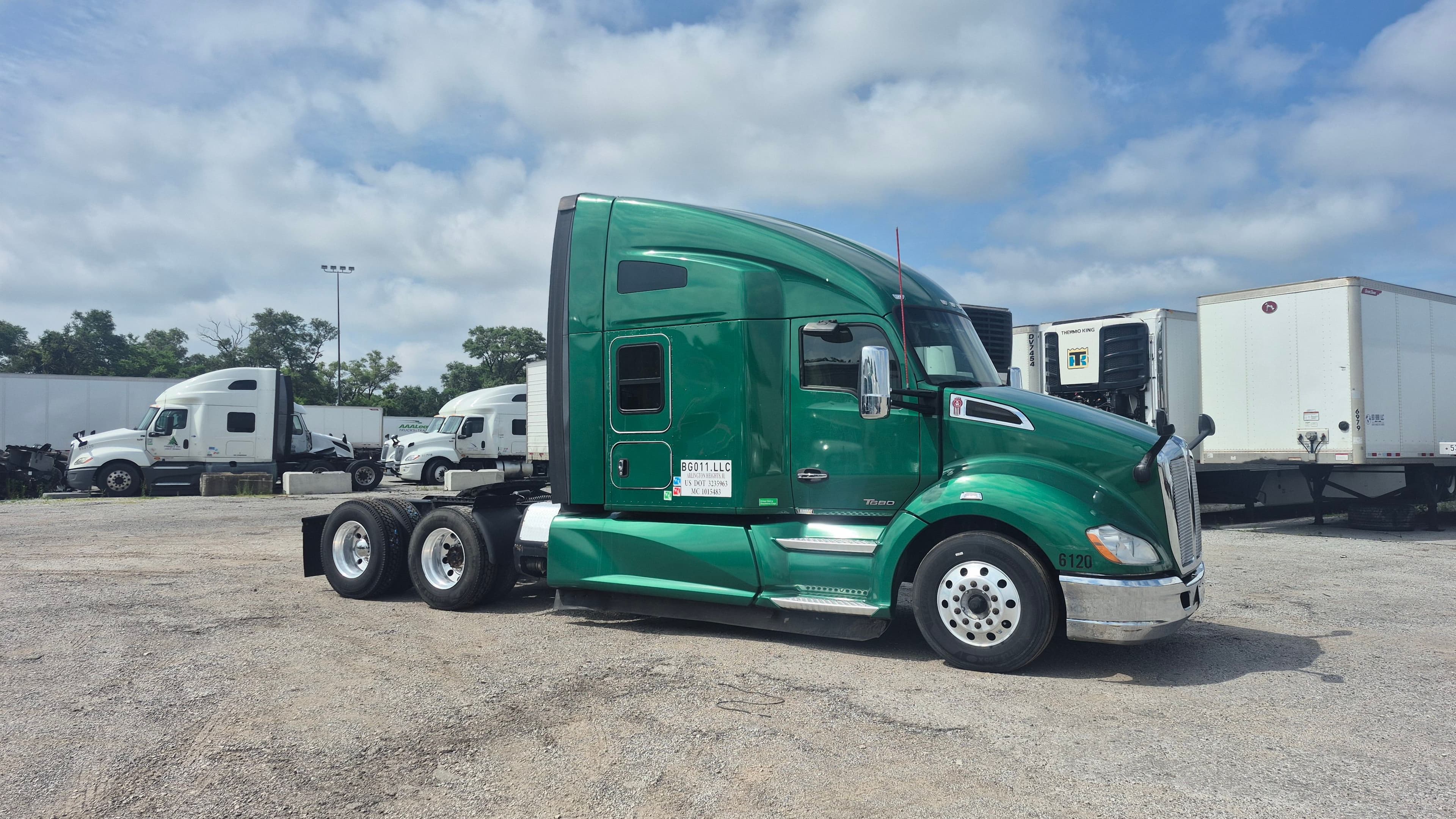 2019 Kenworth T680 image 12