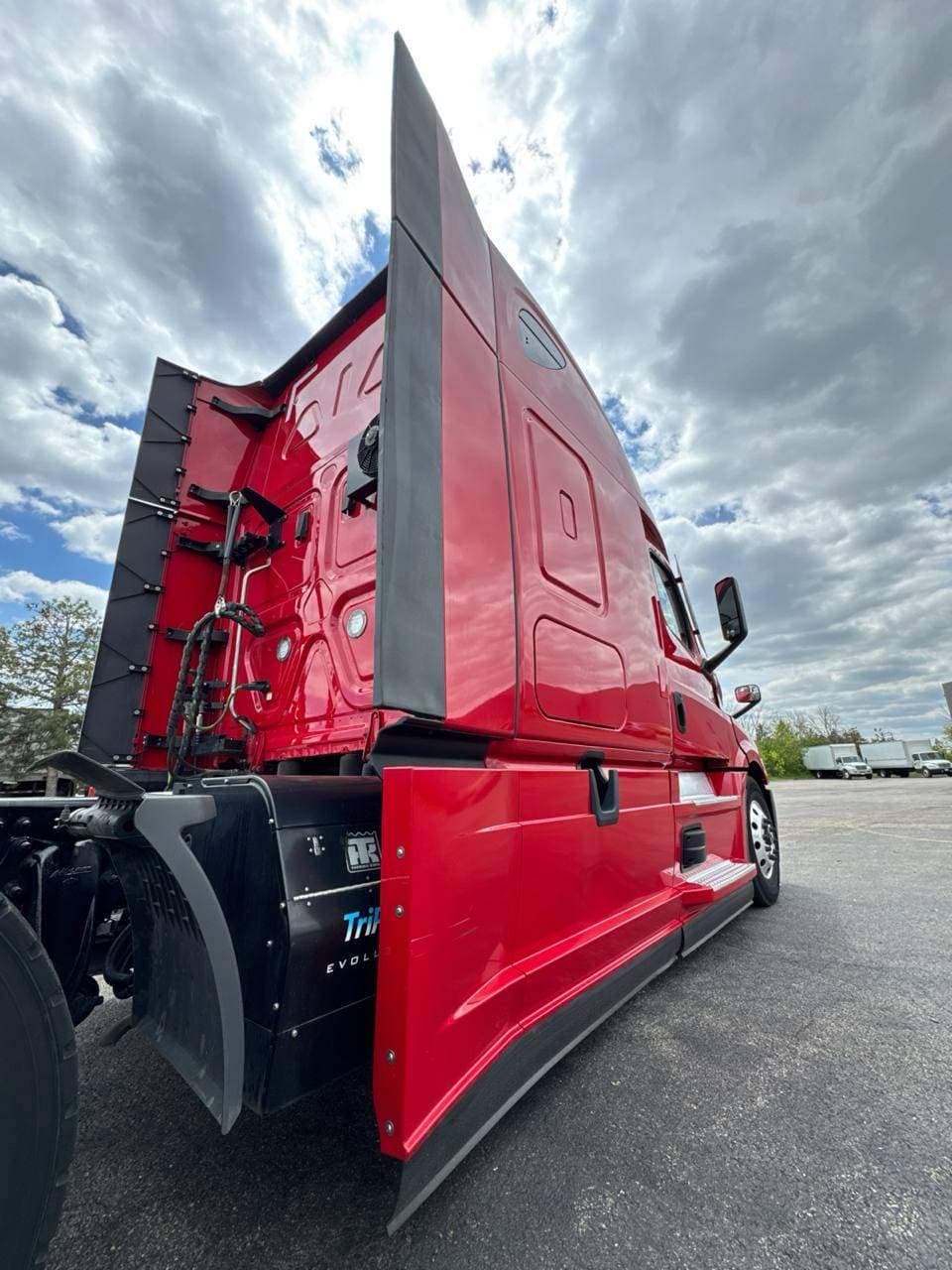 2023 Freightliner Cascadia 126 image 7