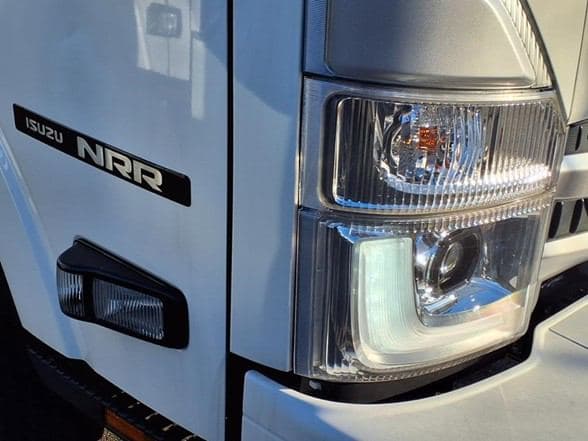 2024 Isuzu NRR image 4