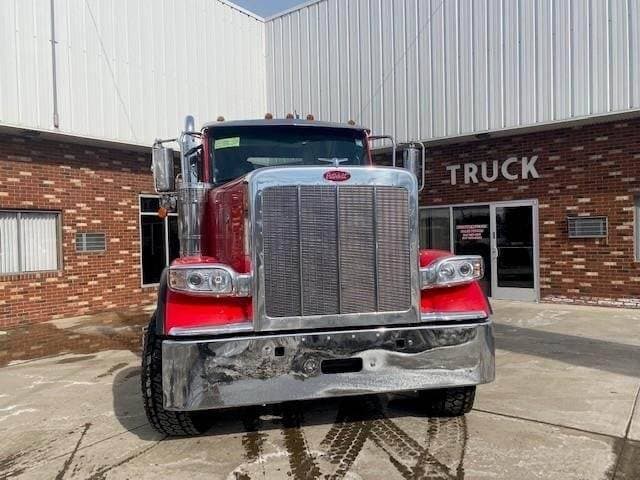 2027 Peterbilt 589 image 6