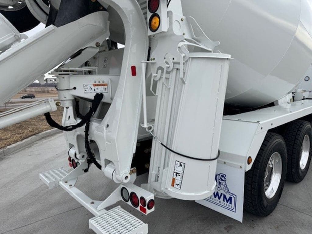 New 2026 KENWORTH T880 image 14