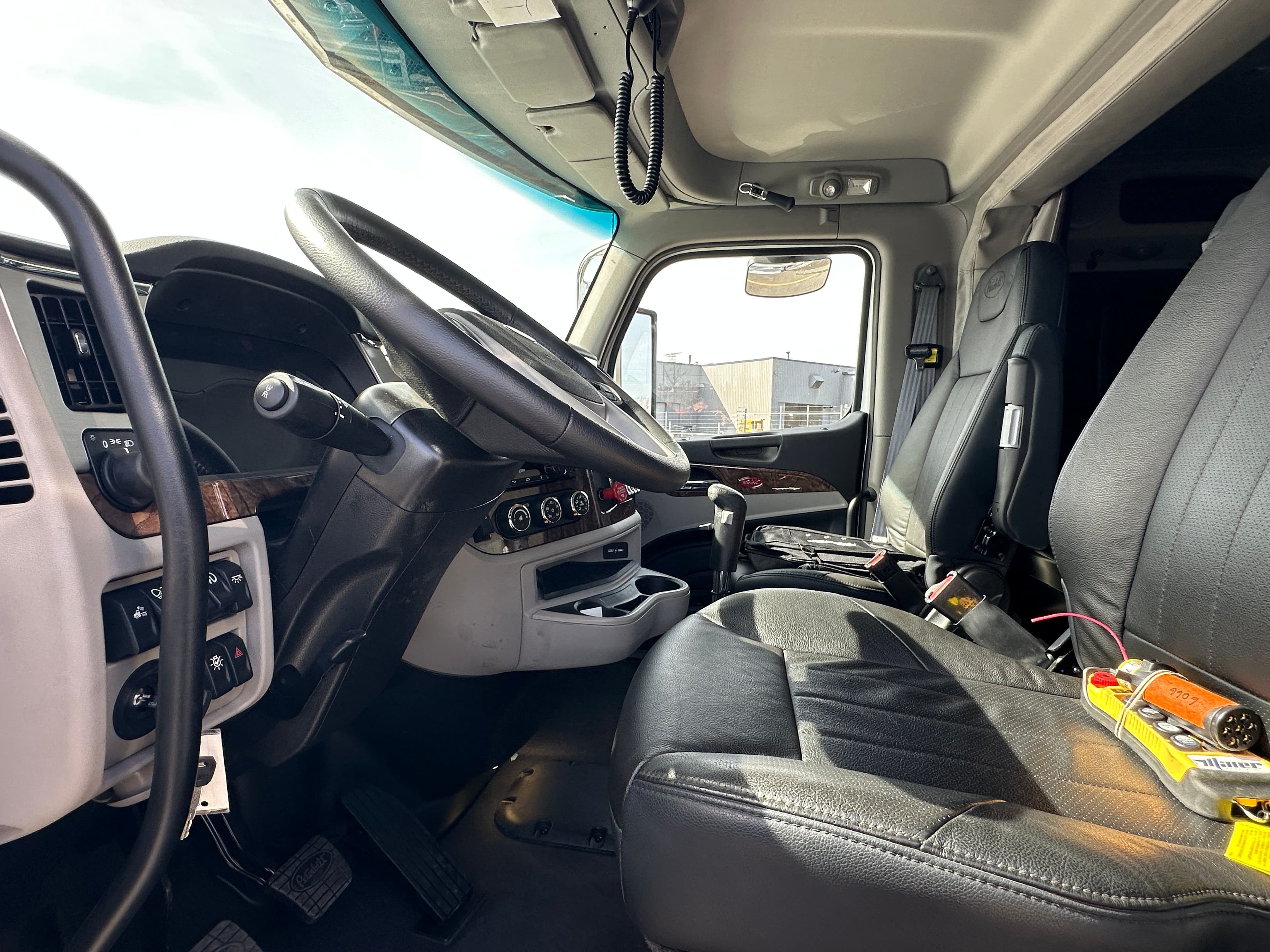 2025 Peterbilt 589 CENTURY 9055XL  (SK#: 6066C)  image 12