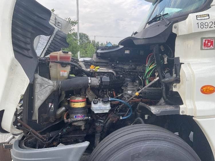 2018 Freightliner Cascadia image 3