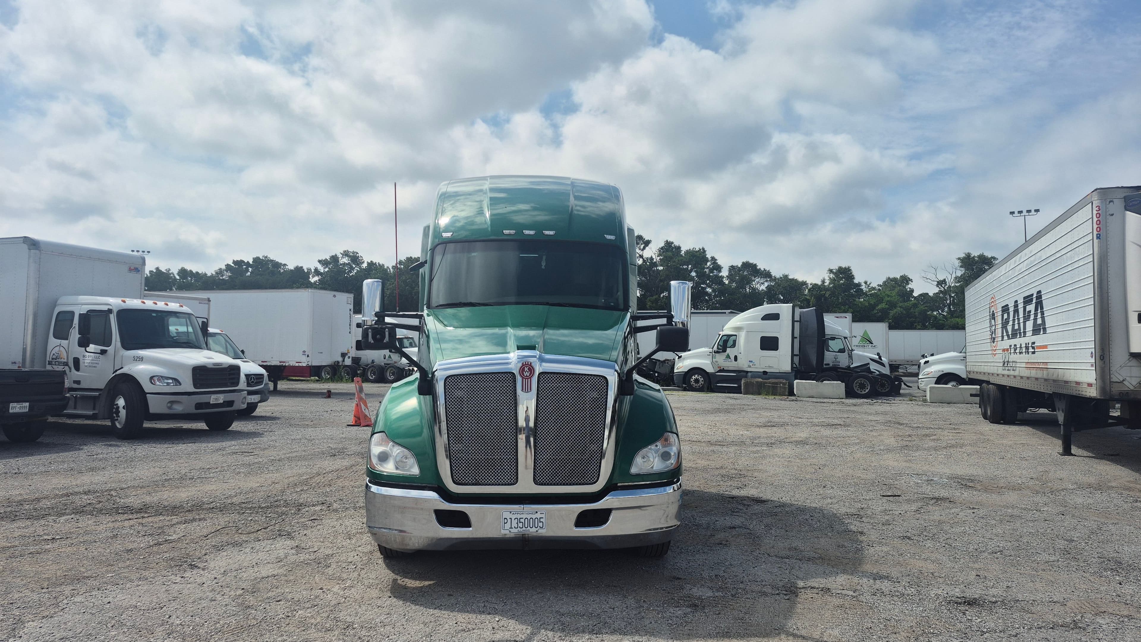2019 Kenworth T680 image 3